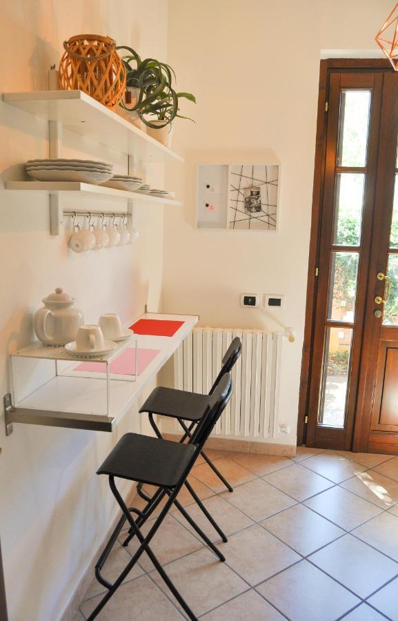 B&B Sarita'S Rooms Certosa di Pavia Exteriör bild